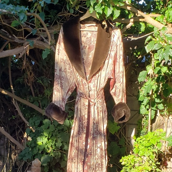 Vintage Victoria secrets robe - Picture 1 of 5
